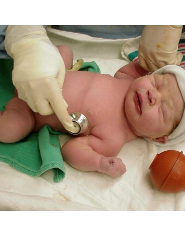 Newborn care in a delivery or cesarean