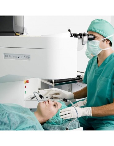Cataract surgery with laser and monofocal lens (one eye)