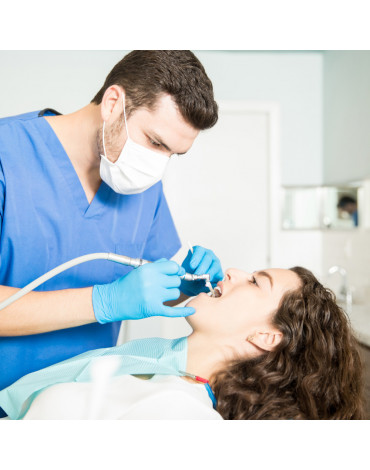Complete cleaning (scraping and dental prophylaxis)